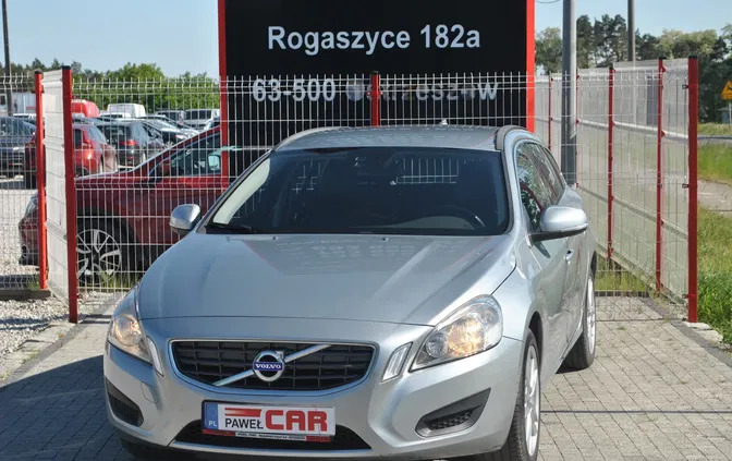 wielkopolskie Volvo V60 cena 33500 przebieg: 163492, rok produkcji 2013 z Sulmierzyce